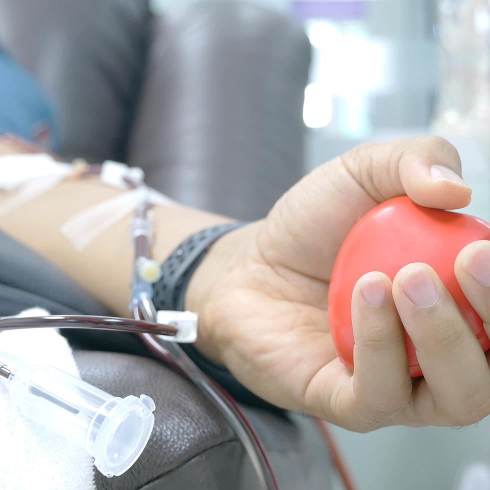 El procedimiento de donación de células madre  es muy sencillo y es parecido a donar plaquetas o plasma.