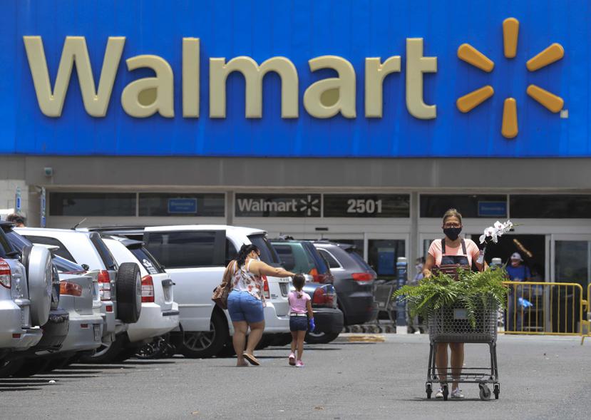 Originalmente, Walmart había indicado que abrirían este próximo domingo, Día de los Padres.