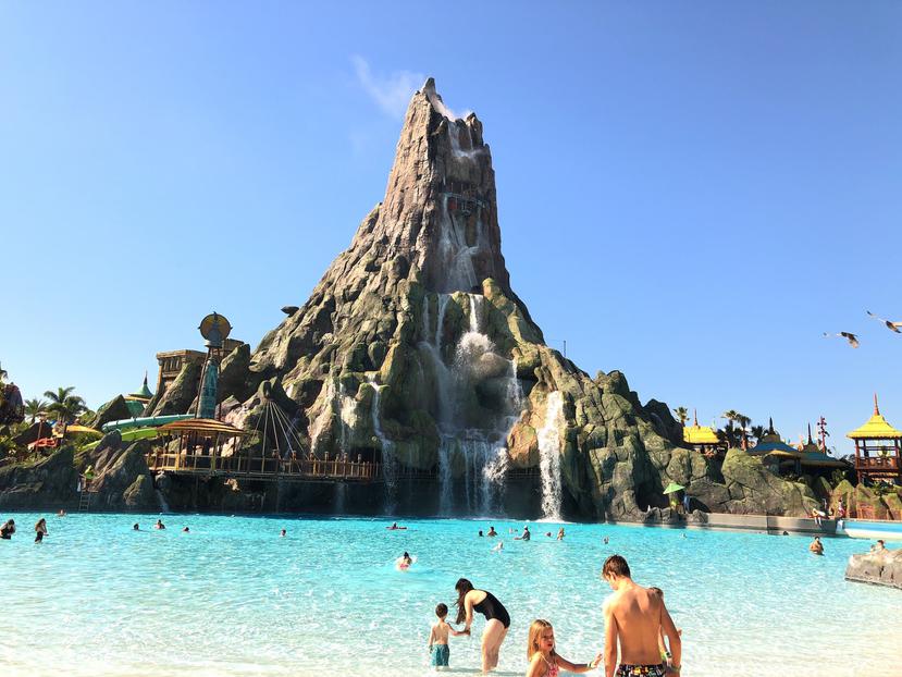 En Volcano Bay se siguen igualmente procedimientos de salud y seguridad como en los otros dos parques de Universal Studios  y Islands of Adventure.