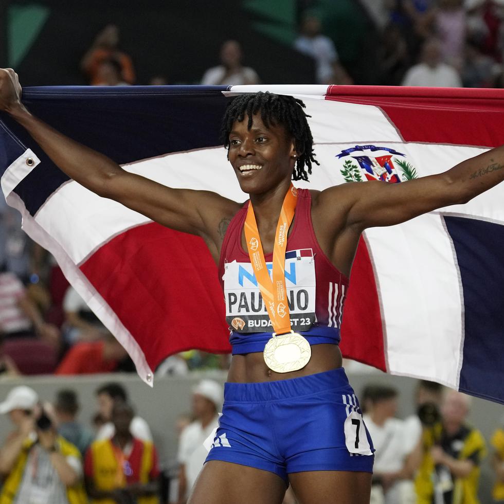 Marileidy Paulino, de República Dominicana, celebra luego de ganar la medalla de oro.