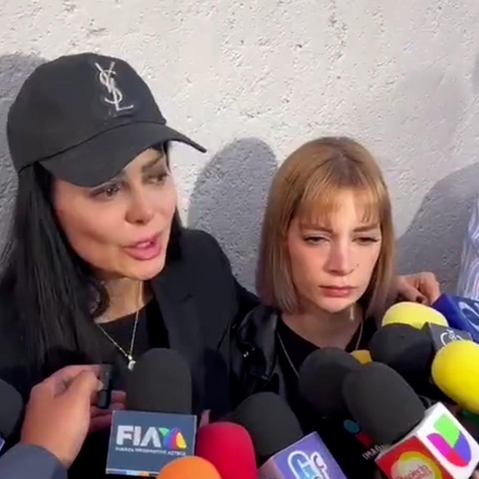 Maribel Guardia habló con los medios noticiosos de México junto a su nuera  Imelda Garza tras la muerte de su hijo Julián Figueroa.