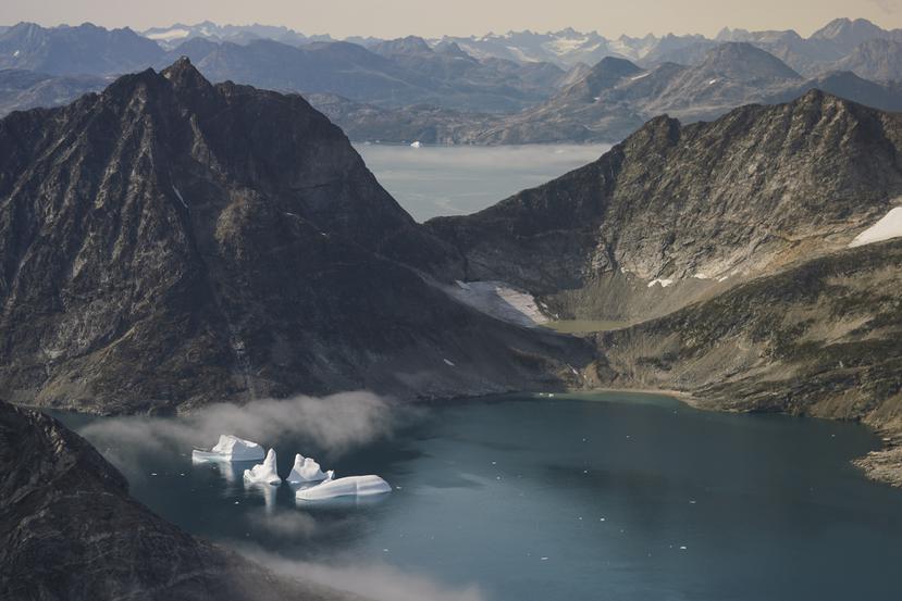 Estudio prevé que la temperatura siga subiendo, ya que la capa de hielo y los glaciares de la isla se han estado derritiendo con mayor rapidez recientemente. (Archivo)