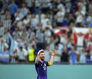 Lionel Messi al final de la victoria 2-0 ante Polonia en el Grupo C del Mundial, el miércoles 30 de noviembre de 2022, en Doha, Catar.