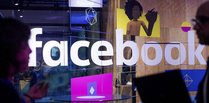 Los datos extraídos en Facebook le permitirían a los hackers ingresar sin problemas a servicios como Tinder o Spotify (AP).