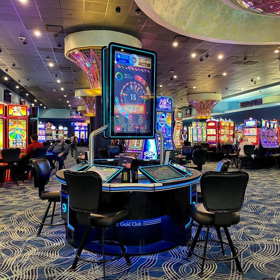 Casino Real redistribuyó las máquinas en forma diagonal para ofrecer mayor comodidad a los clientes.