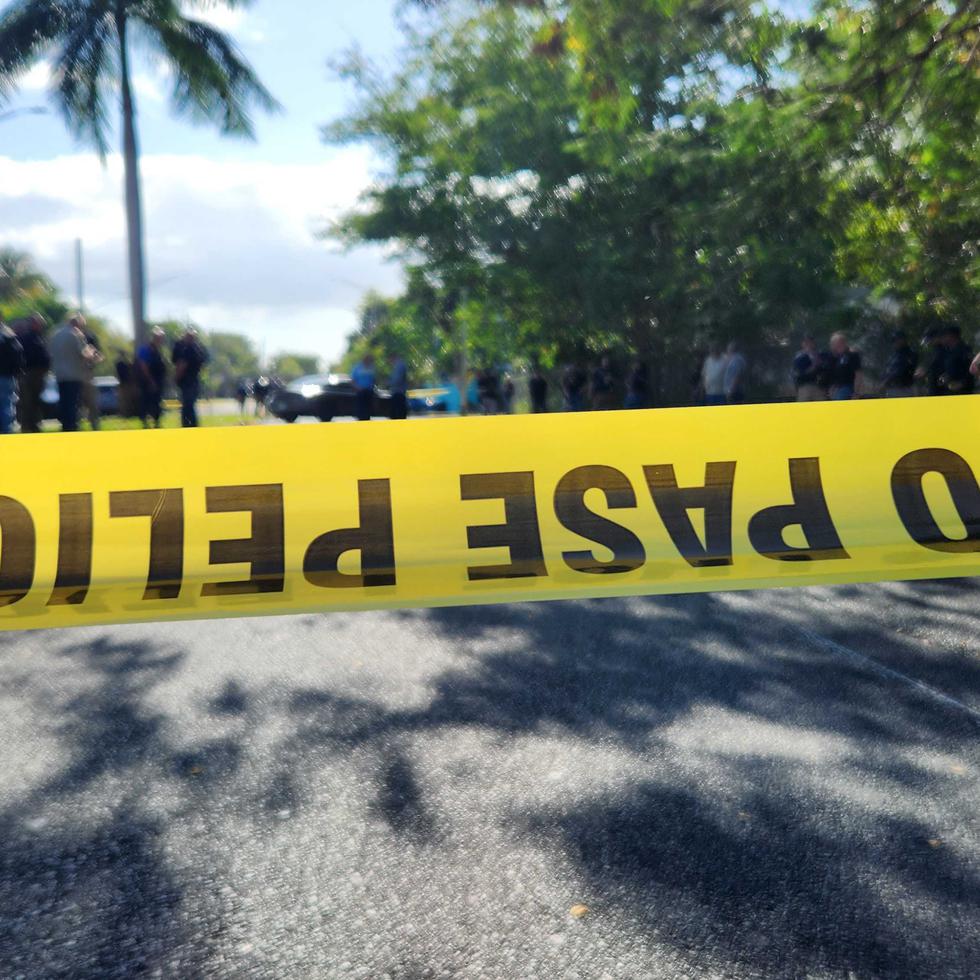 Eliezer Ramos Vélez, de 35 años y adscrito a la Unidad de Detención de Disparos del Cuartel General de la Policía, fue asesinado a balazos en los predios del residencial Sabana Abajo, en Carolina.