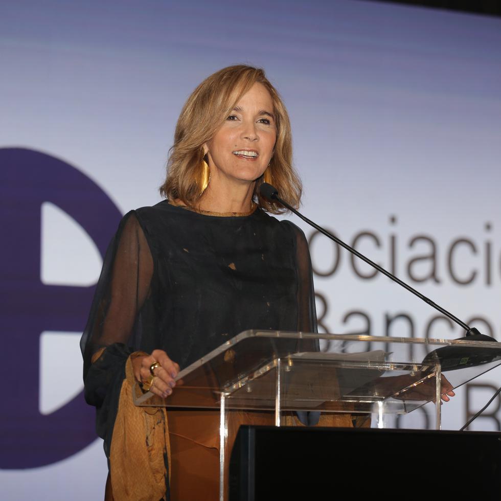 Zoimé Álvarez Rubio se convierte en la primera mujer en asumir la presidenciam de la Asociación de Bancos de Puerto Rico en 56 años.