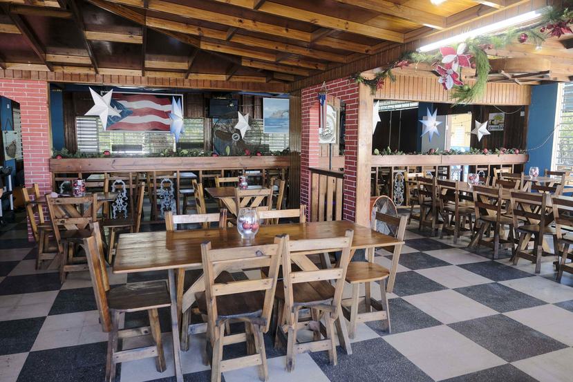 El restaurante Michael Miller Seafood & Steakhouse es uno de los establecimentos afectados económicamente por los sismos.