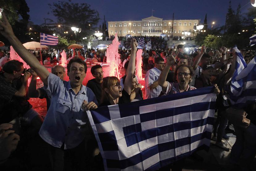Casi once millones de griegos estaban llamados a votar hoy en el referéndum. (EFE)