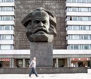 A stone sculpture of Karl Marx, founder of the communist movement, is seen in the eastern German town of Chemnitz Friday, Sept. 11, 1998. More than any other city, the former Karl-Marx-Stadt is a monument to east GermanyÕs communist past What remains in the city, which reclaimed its pre-communist name of Chemnitz after the Berlin Wall fell, is the husk of a discarded Communist system. ThereÕs not a glimmer of the promises voiced and implied when democracy and capitalism arrived nine years ago in a joyous swoop. It is eastern GermanyÕs fourth largest city, but by no measure does it reflect the prosperity of EuropeÕs richest country. (AP Photo/Klaus Jedlicka)