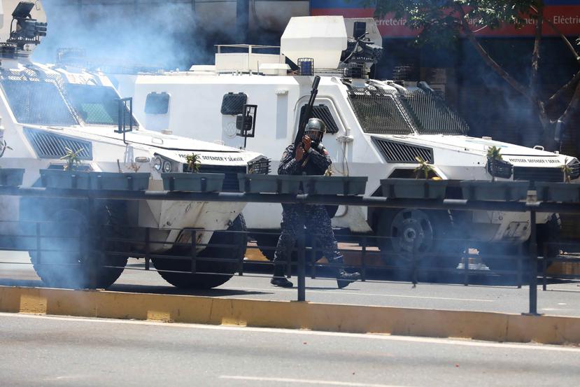 El gobierno chavista evitó que algunas señales internacionales pudieran transmitir los violentos hechos que se registraron este martes en Caracas, Venezuela. (EFE)