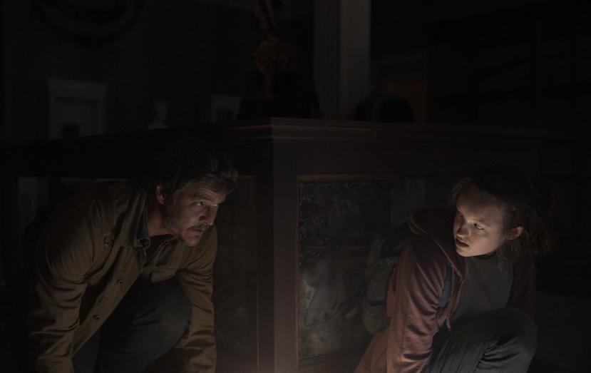 El actor Pedro Pascal y la actriz Bella Ramsey en sus papeles como Joel y Ellie, respectivamente, en la serie de HBO Max, "The Last of Us".