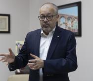 El gobernador califica de “gran distracción” las pesquisas que rodean a  Luis Irizarry Pabón.