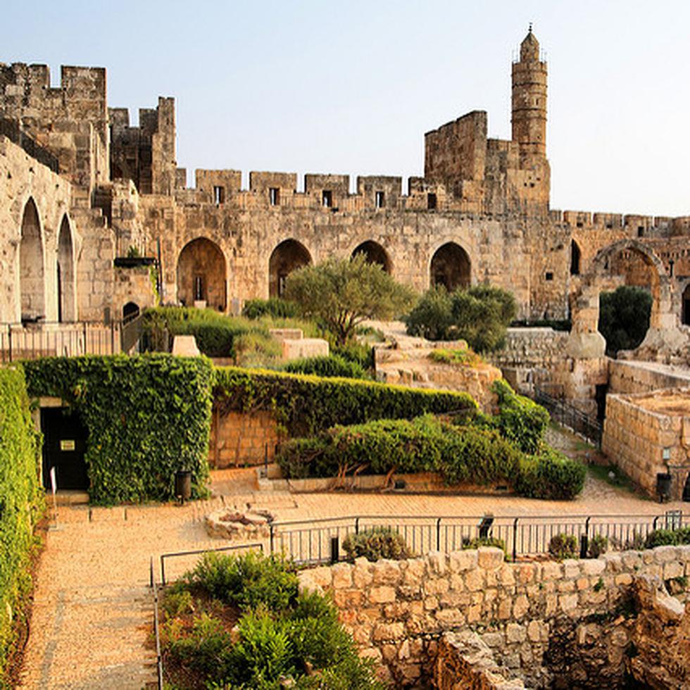 Tierra Santa es unsitio de peregrinaciones por tres religiones: cristiana, judía y musulmana. En la foto, ruinas antiguas de Jesrusalén.