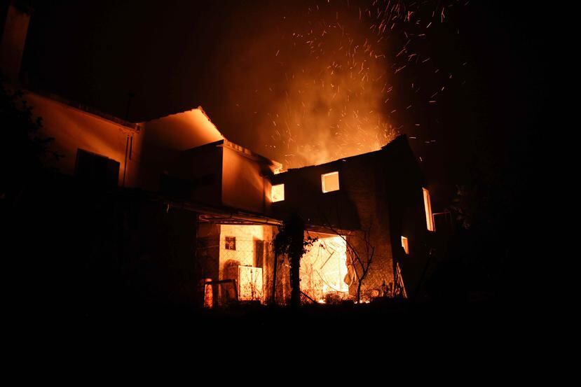 El incendio más grave en los últimos años en Portugal devora una residencia en Figueira. (EDE)