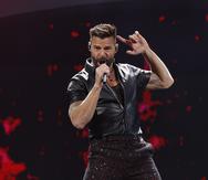 El éxito de Ricky Martin, "Livin' La Vida Loca", ocupa la posición 30 en la lista de Billboard.