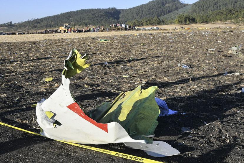 Restos del avión de Ethiopian Airlines tras el accidente. (EFE)