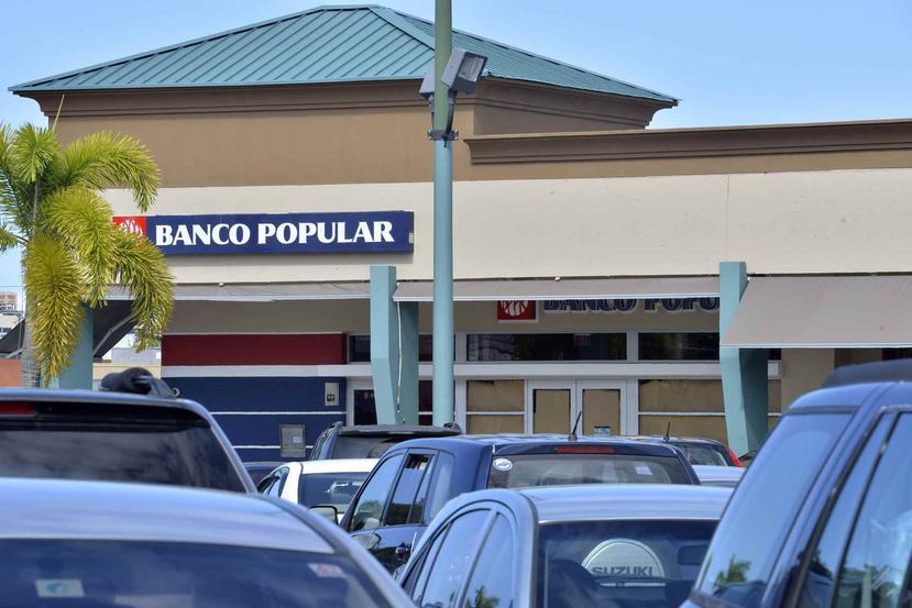 En cuanto a Popular, varias sucursales, localizadas en distintos centros comerciales alrededor de la isla, ofrecerán servicio. (GFR Media/Archivo)
