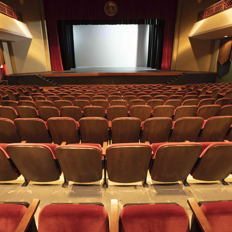 El Teatro Francisco Arriví en Santurce es uno de las instituciones que no operarán sábado y domingo.