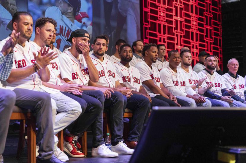 Jugadores de los Red Sox durante el festival de fanáticos del equipo en Springfield, Mass. (AP)