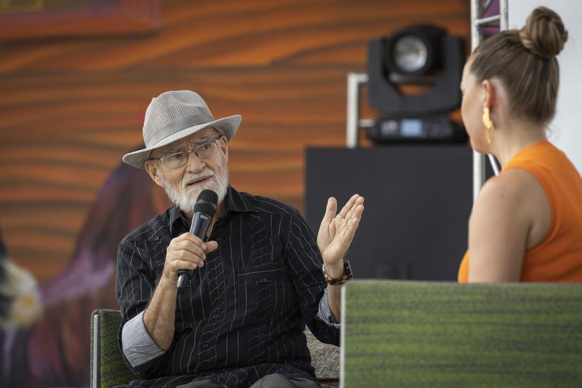 Nuestra editora Leyra González entrevista al maestro y artista Antonio Martorell.