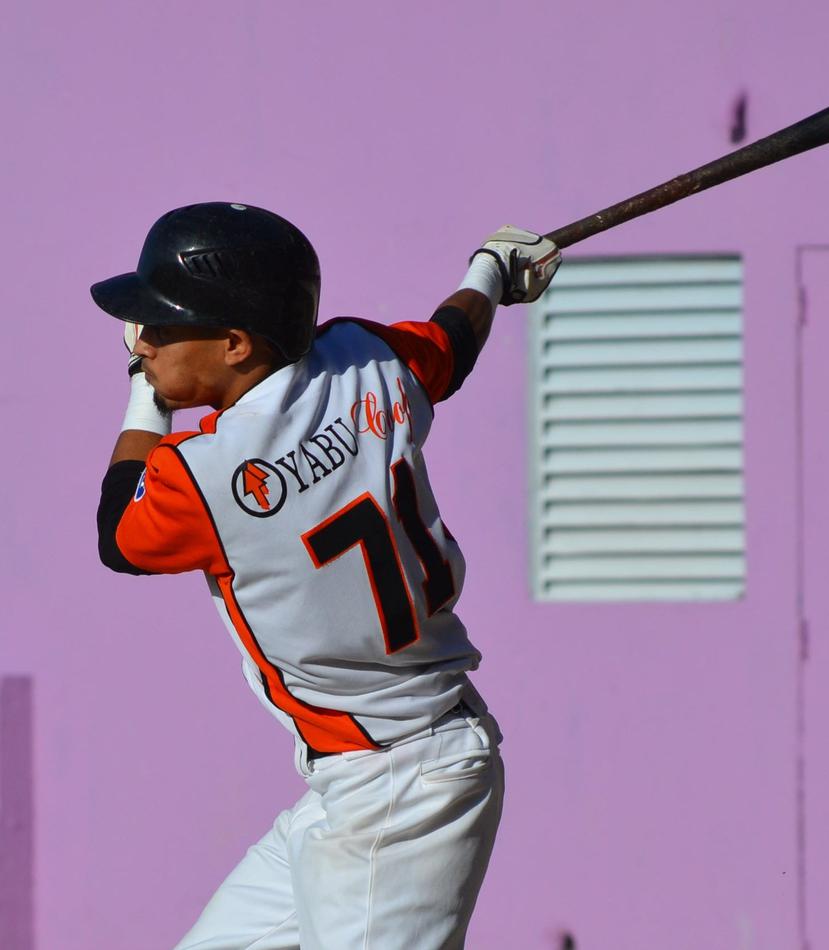 Cel Yomar Ortiz, Guante de Oro de la temporada 2015, pertenece al equipo de Yabucoa en el Béisbol Superior Doble A y la Coliceba. (Archivo)