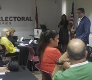 El comisionado Walter Vélez declinó una petición de entrevista de este medio para hablar sobre el tema por deferencia a la Asamblea Legislativa, que al cierre de la pasada sesión ordinaria, se encontraba haciendo una revisión de las leyes electorales.