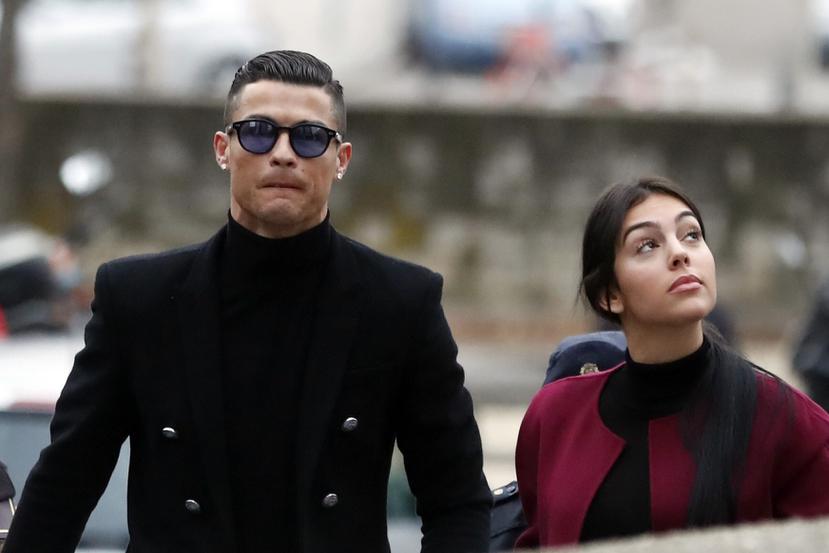 Cristiano Ronaldo junto a su pareja Georgina Rodríguez, en una imagen de archivo.
