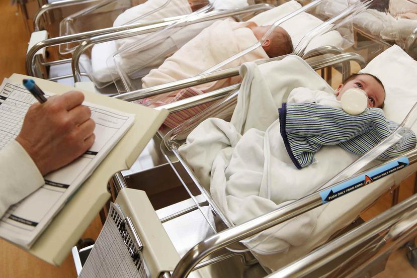 Bebés en un centro de recuperación postparto en el estado de Nueva York. (AP)