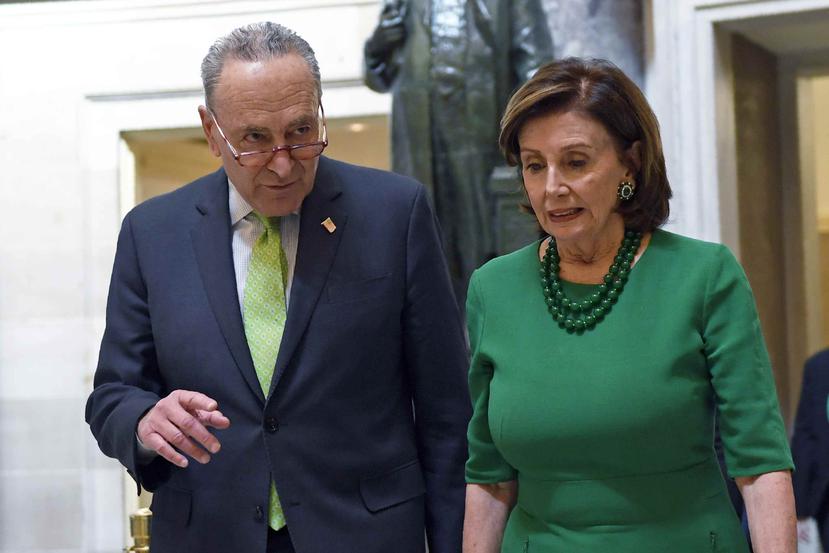 El senador Charles Schumer y la presidenta de la Cámara baja federal, Nancy Pelosi, firmaron la misiva. (AP / Susan Walsh)