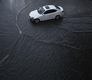 Imagen de archivo de un evento de inundaciones por fuertes lluvias. (Carlos Rivera Giusti/Staff)