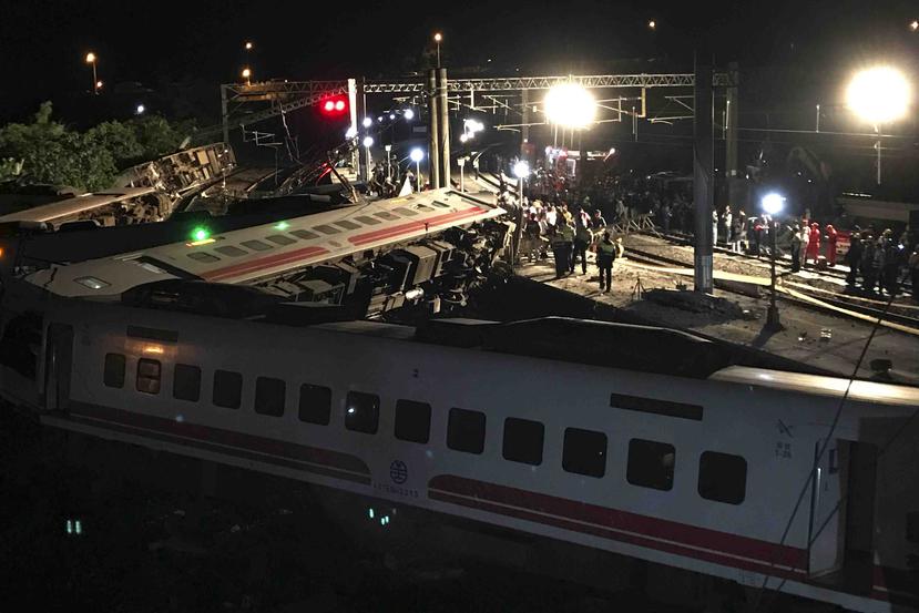 Unos 18 pasajeros fallecieron en el accidente y 200 resultaron heridos. (AP)