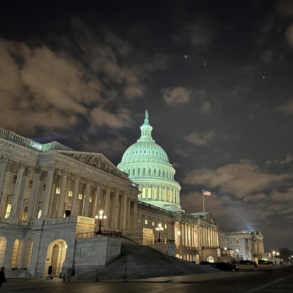 La mayoría republicana de la Cámara baja aprobó esta noche su primer proyecto de ley.