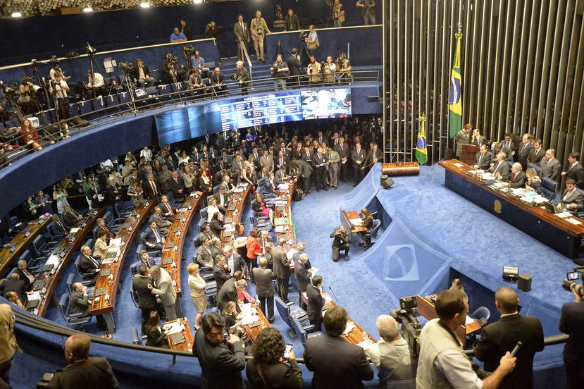 La votación para destituir a Dilma Rousseff de la presidencia fue 61 votos a favor y 20 en contra.