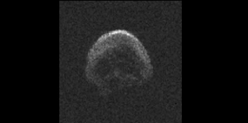 Imágenes de radar del asteroide 2015 TB145 tomadas desde el Observatorio de Arecibo. (Patrick Taylor / Edgard Rivera-Valentín / James Richardson)