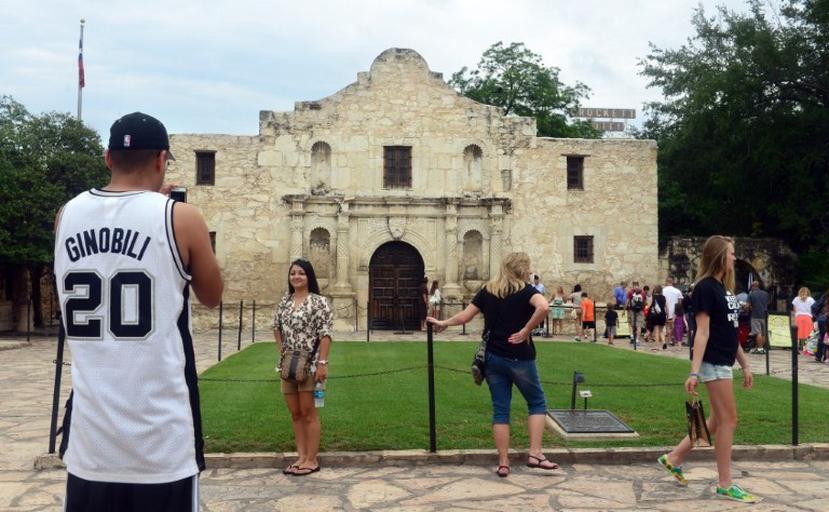 Susan Snow, arqueóloga del Parque Histórico Nacional Misiones de San Antonio, dijo que esta zona en Texas representa "la mera esencia del gran crisol (de culturas) de Estados Unidos".