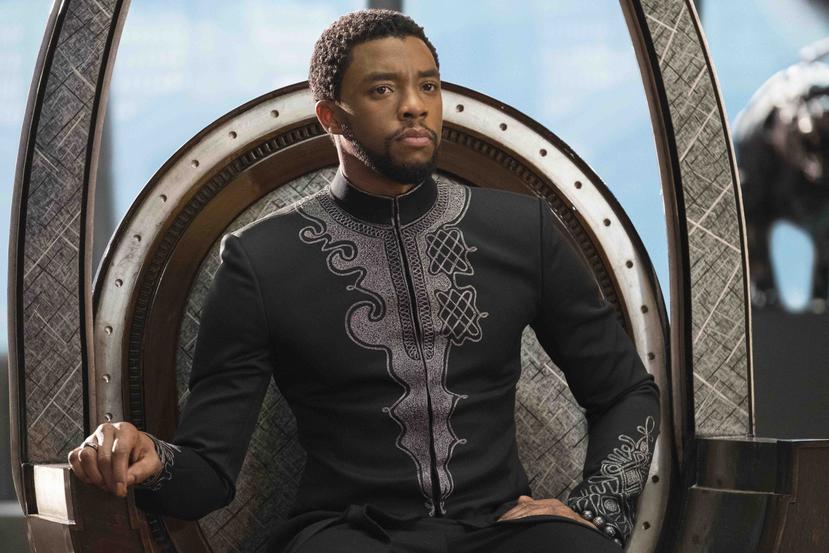 Esta imagen facilitada por Disney muestra a Chadwick Boseman en una escena de la cinta “Black Panther”, de los Estudios Marvel.  (AP)