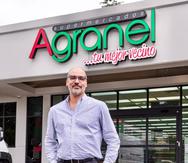 Félix Aponte es el presidente y fundador de la cadena de supermercados Agranel.