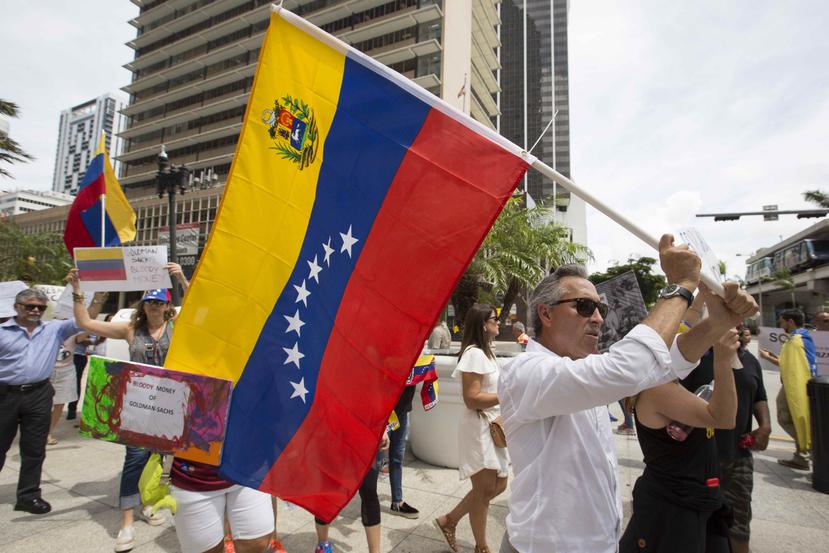 Los 545 representantes electos en el controvertido proceso tomarán sus puestos como "constituyentistas" para conformar el pleno que comenzará a redactar la nueva constitución venezolana. (EFE)