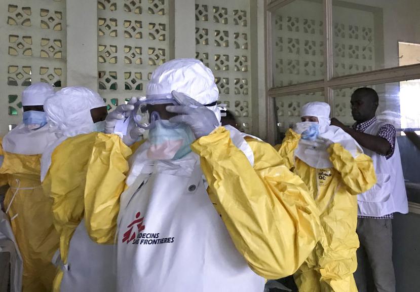 El virus del ébola puede tener una tasa de mortalidad del 90%  (Louise Annaud/Medecins Sans Frontieres via AP).