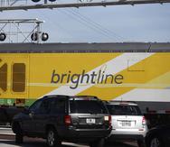 Un tren de Brightline en Oakland Park, Florida.