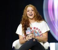 La cantante Shakira responde preguntas en una conferencia de prensa el 30 de junio de 2020 en Miami.