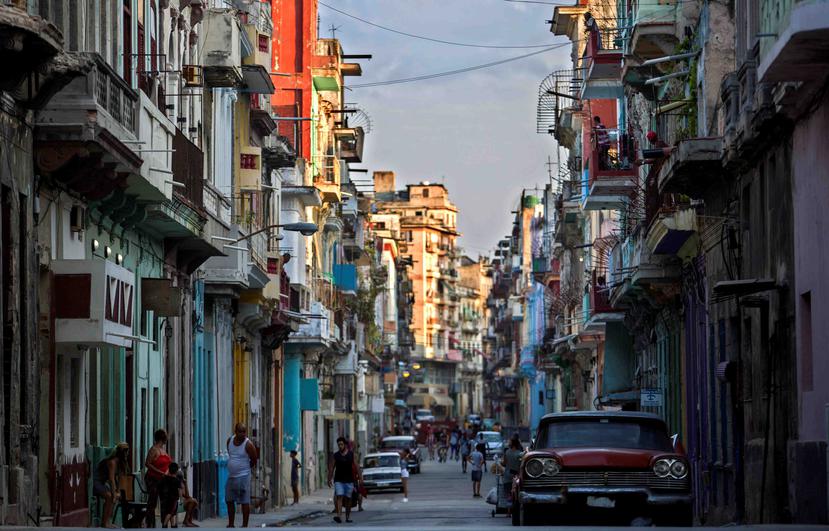 Vista de una de las calles de Centro Habana. (EFE)