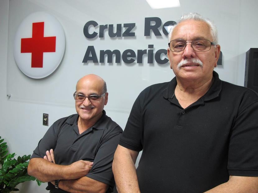 Pedro Rentas Sotomayor y Julio Caraballo Rivera llevan años ofreciendo clases de Tai-Chi y recientemente se unieron al grupo de voluntarios de la Cruz Roja Americana. (Suministrada)