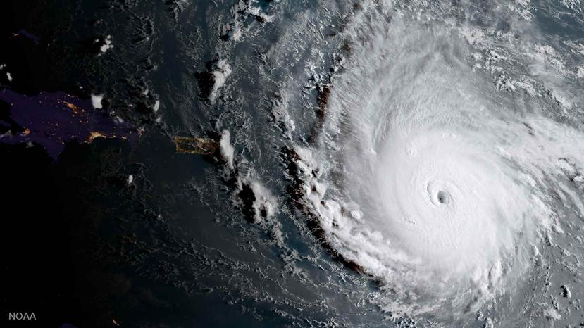 Los efectos y daños a consecuencia de los vientos, lluvia, marejada ciclónica, inundaciones y hasta tornados que traerá el sistema dependerán de cuán cerca o lejos pase el centro del huracán. (NOAA)