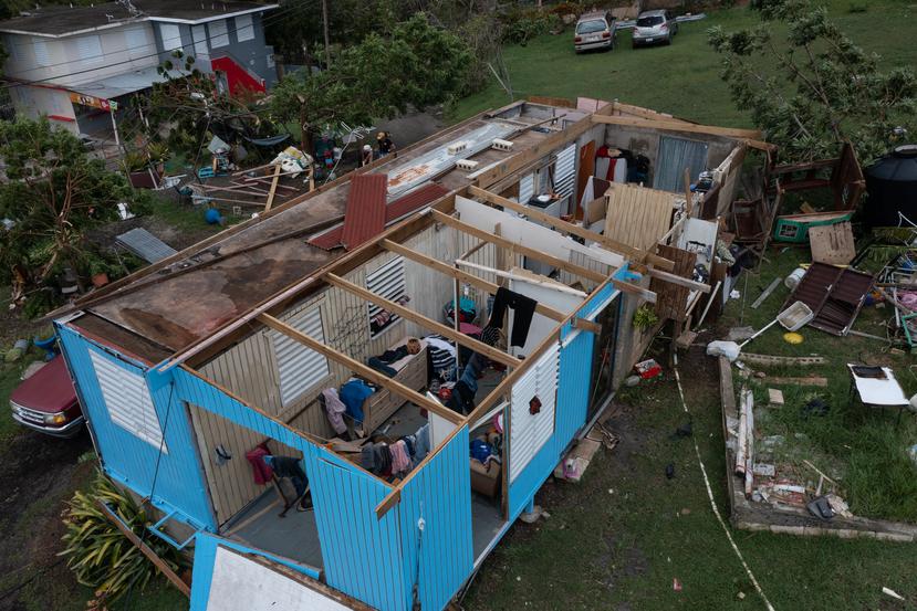 El techo de esta casa en Cabo Rojo se fue por las fuerzas de los vientos del huracán Fiona.