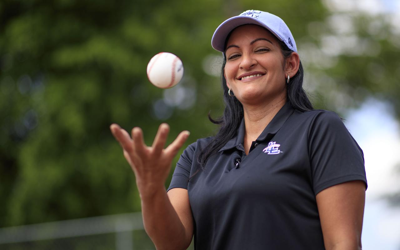 Zilkia Rivera y su rol como figura maternal de miles de niños en las Pequeñas Ligas de béisbol