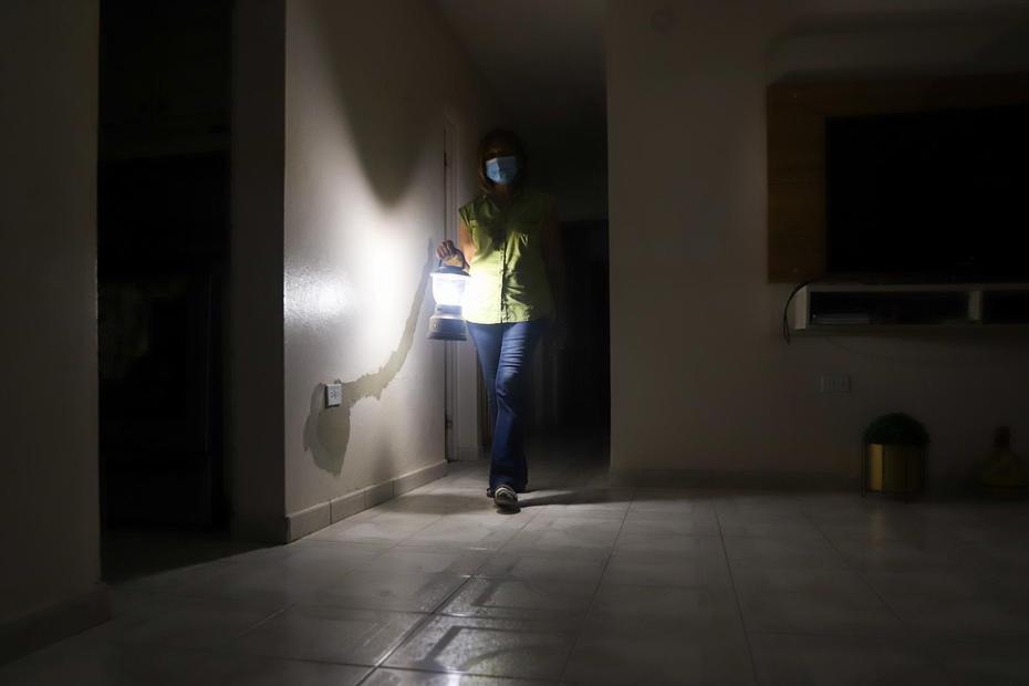Even 24 hours after the blackout began, two-thirds of subscribers remained without electricity.