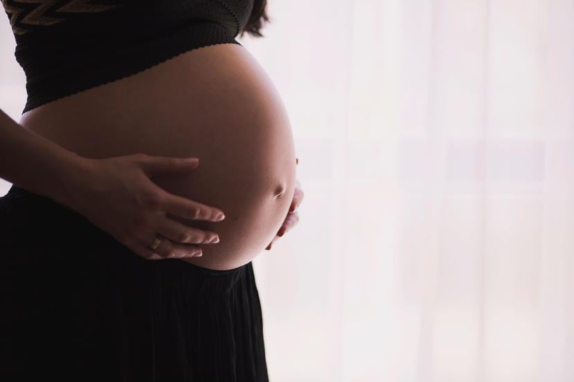 Solo en tres hospitales del país ya se han identificado 335 bebés de madres contagiadas con zika durante su embarazo. (Pexels)