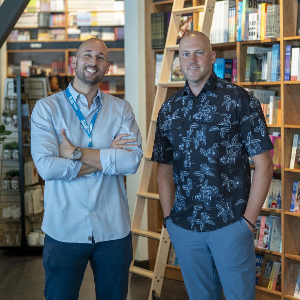 Juan Peña COO de The Bookmark junto a John Orcutt CEO de The Bookmark.